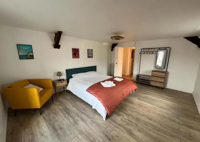Proche Chateau - Calme, Confortable, Tout Equipe