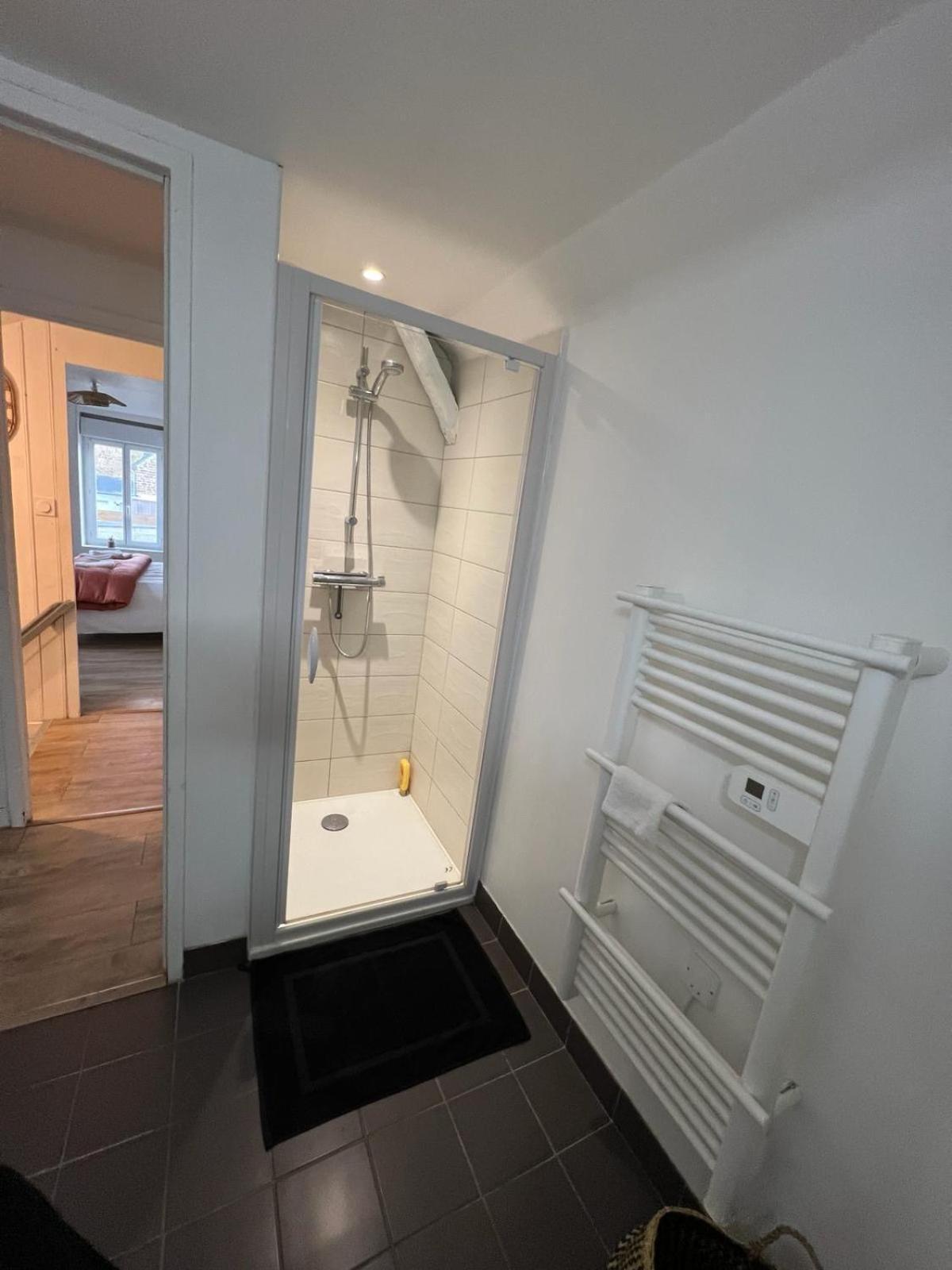 Apartment Proche Chateau - Calme, Confortable, Equipe *